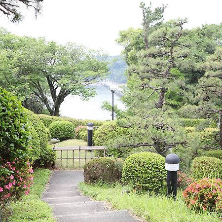 Gamagori Classic Hotel Exterior photo