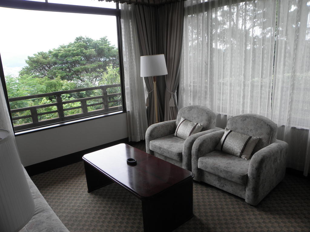 Gamagori Classic Hotel Room photo