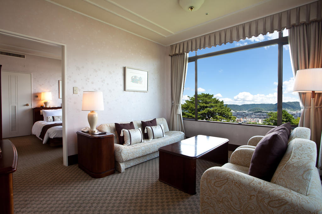 Gamagori Classic Hotel Room photo